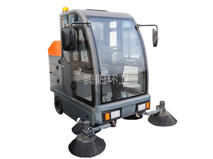 山東騰陽電動掃地車