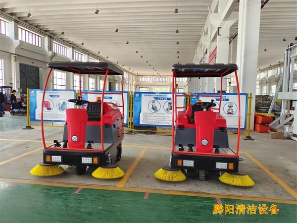 騰陽1.6米掃地車優勢