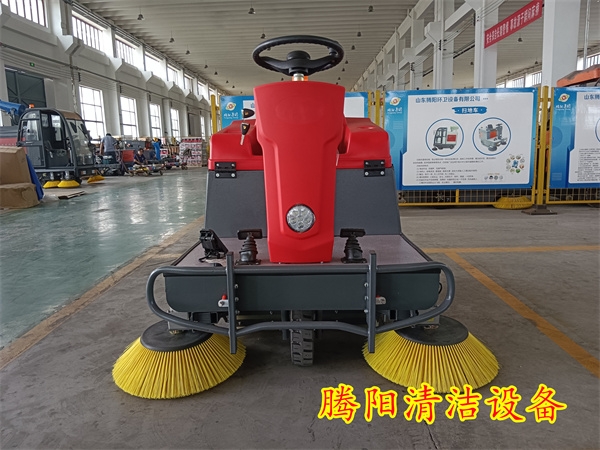 電動掃地車與人工清掃比對