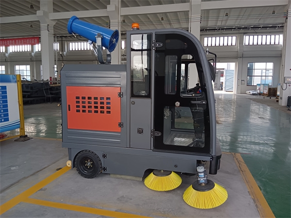 TY-2000型多功能電動(dòng)掃地車工廠試車