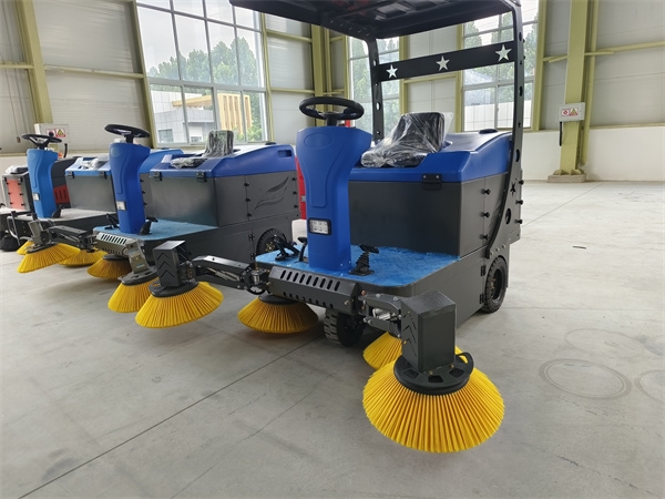 TY-1400型電動掃地車優勢